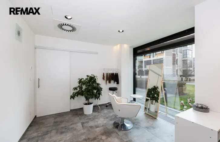 Pronájem obchodního prostoru, Praha - Libeň, Voctářova, 177 m2