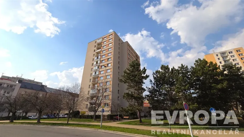 Prodej bytu 3+1, Pardubice - Zelené Předměstí, Karla IV., 76 m2