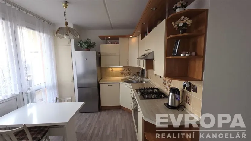 Prodej bytu 3+1, Pardubice - Zelené Předměstí, Karla IV., 76 m2