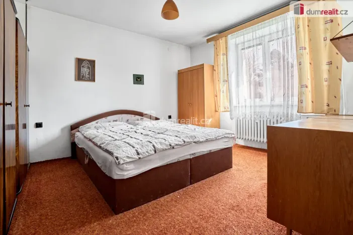 Prodej bytu 2+1, Ostrov, Horská, 63 m2