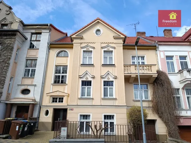 Prodej bytu 2+1, Teplice, Novákova, 78 m2