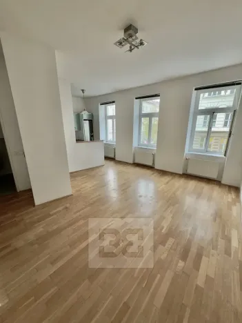 Pronájem bytu 2+kk, Praha - Holešovice, Umělecká, 58 m2