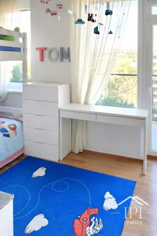 Pronájem bytu 4+kk, Praha - Vysočany, Kabešova, 90 m2