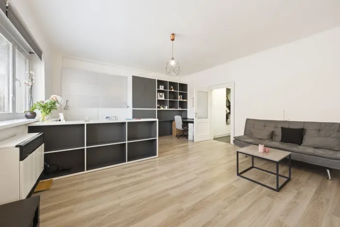 Prodej bytu 1+1, Praha - Holešovice, Osadní, 45 m2