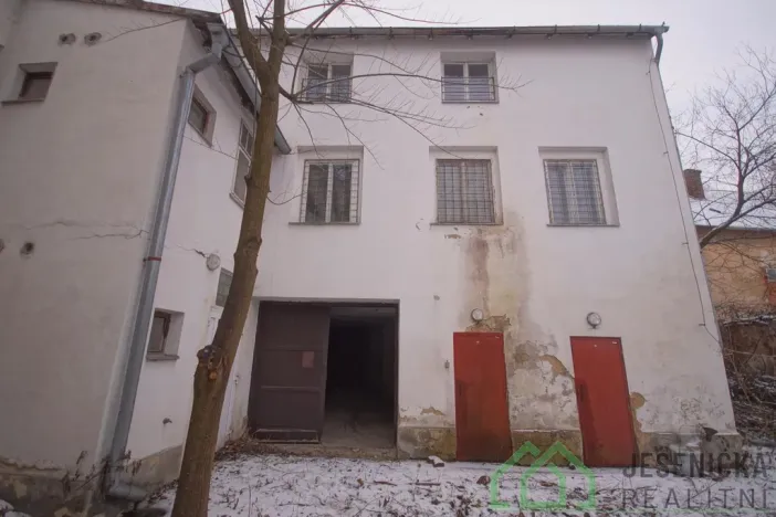 Prodej garáže, Javorník, 17. listopadu, 73 m2