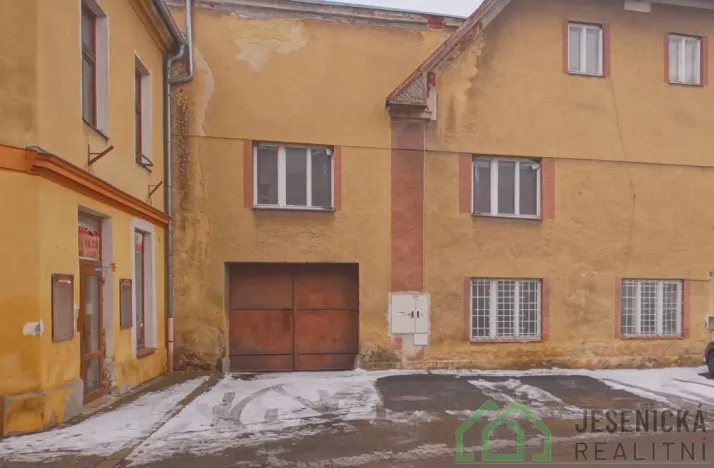 Prodej garáže, Javorník, 17. listopadu, 73 m2