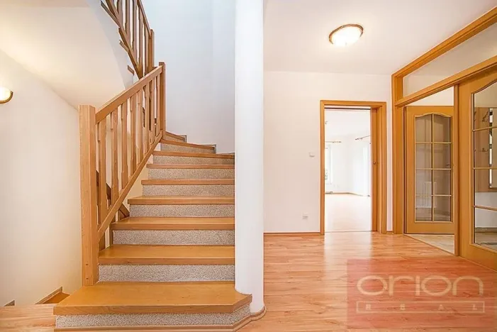 Pronájem rodinného domu, Praha - Stodůlky, Ke Koh-i-nooru, 300 m2