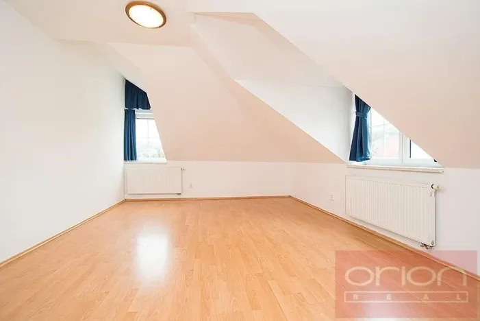 Pronájem rodinného domu, Praha - Stodůlky, Ke Koh-i-nooru, 300 m2