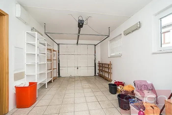 Pronájem rodinného domu, Praha - Stodůlky, Ke Koh-i-nooru, 300 m2