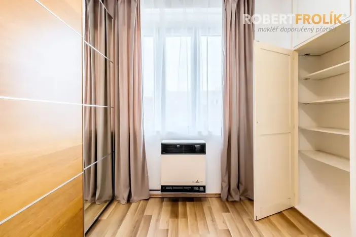 Pronájem bytu 2+kk, Praha - Břevnov, Patočkova, 40 m2