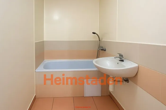 Pronájem bytu 1+kk, Orlová - Lutyně, Okružní, 28 m2