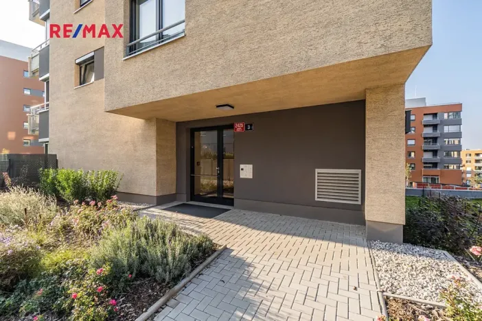 Pronájem bytu 1+kk, Praha - Chodov, Šternovská, 30 m2