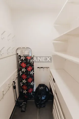 Pronájem bytu 4+kk, Horoměřice, Karla IV., 96 m2