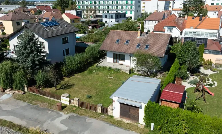 Prodej kanceláře, České Budějovice, Papírenská, 185 m2