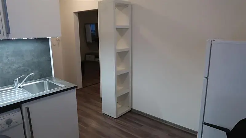 Pronájem bytu 1+1, Praha - Letňany, Chlebovická, 35 m2