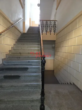 Pronájem bytu 2+kk, Praha - Žižkov, Milíčova, 37 m2