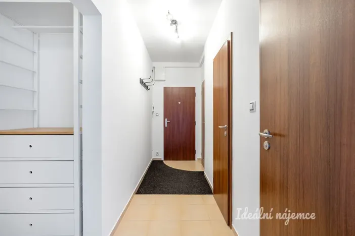 Pronájem bytu 3+1, Praha - Hlubočepy, Gabinova, 71 m2