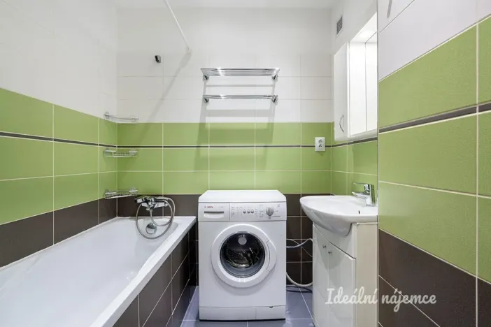 Pronájem bytu 3+1, Praha - Hlubočepy, Gabinova, 71 m2