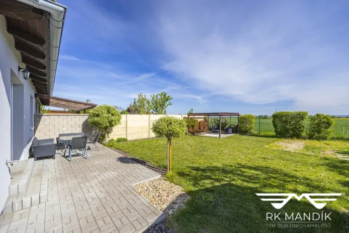 Prodej bytu 3+kk, Veliká Ves, Slunečná, 71 m2