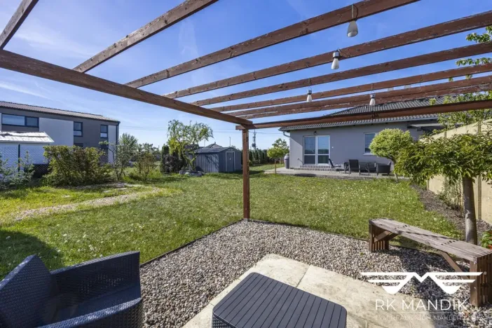 Prodej bytu 3+kk, Veliká Ves, Slunečná, 71 m2
