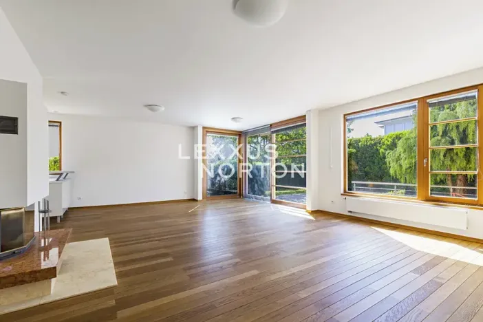 Pronájem rodinného domu, Praha - Jinonice, U dětského hřiště, 350 m2