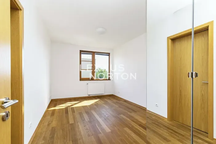 Pronájem rodinného domu, Praha - Jinonice, U dětského hřiště, 350 m2