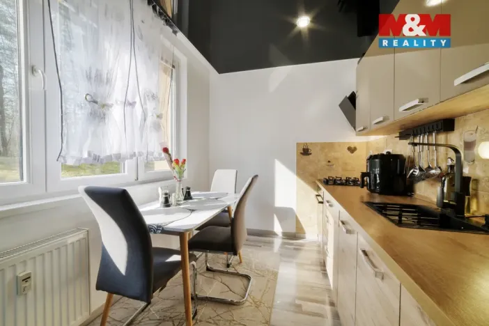 Prodej bytu 2+1, Bukovany, 51 m2