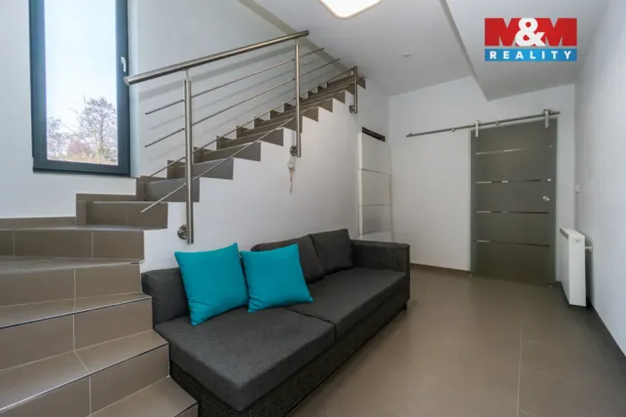 Prodej rodinného domu, Rohovládova Bělá, 287 m2