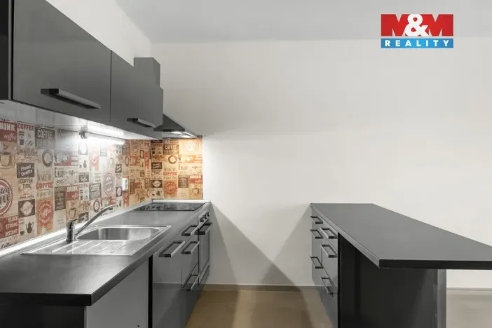 Prodej bytu 2+kk, Praha - Bohnice, Bohnická, 55 m2