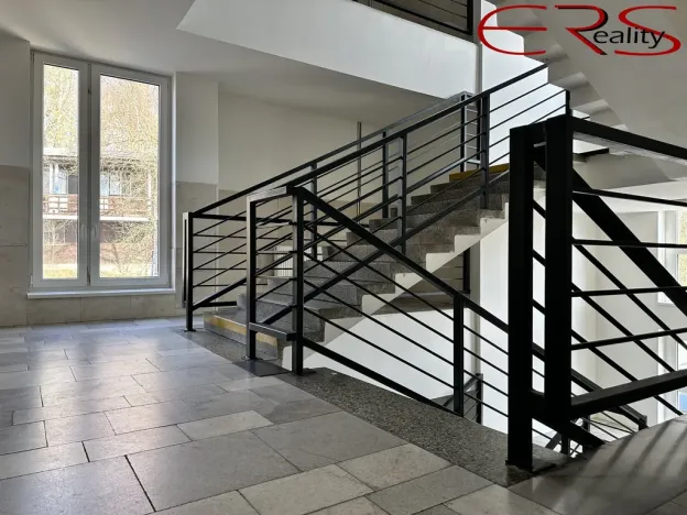 Pronájem kanceláře, Jablonec nad Nisou, 73 m2