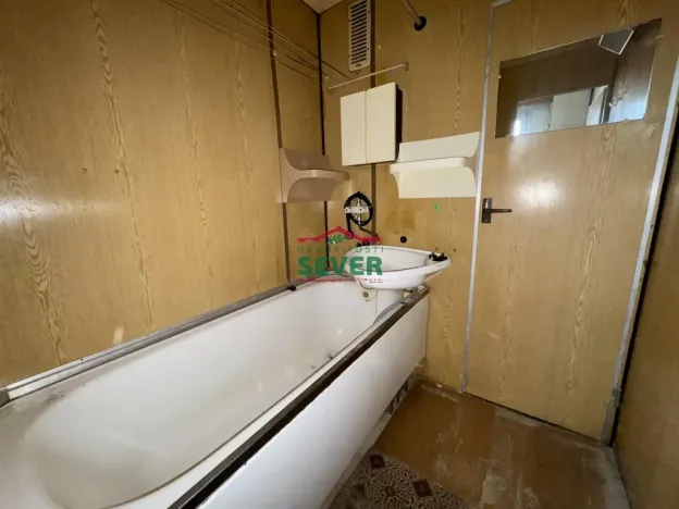 Prodej bytu 3+1, Chomutov, Pod Břízami, 60 m2