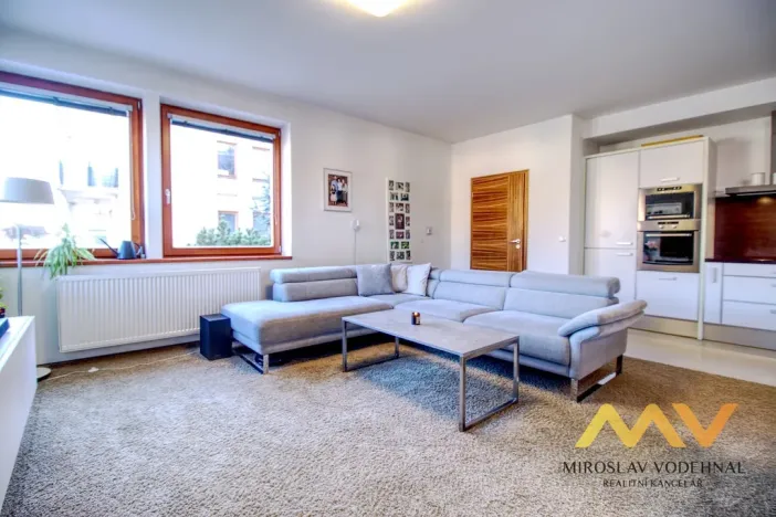 Pronájem bytu 4+kk, Hradec Králové - Nový Hradec Králové, Národních mučedníků, 95 m2