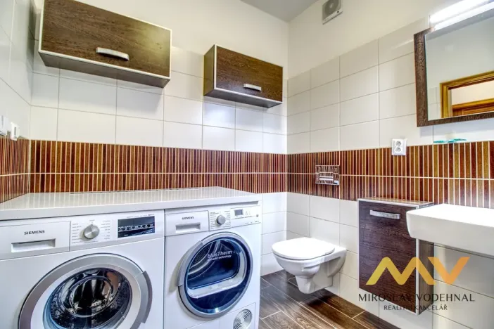 Pronájem bytu 4+kk, Hradec Králové - Nový Hradec Králové, Národních mučedníků, 95 m2