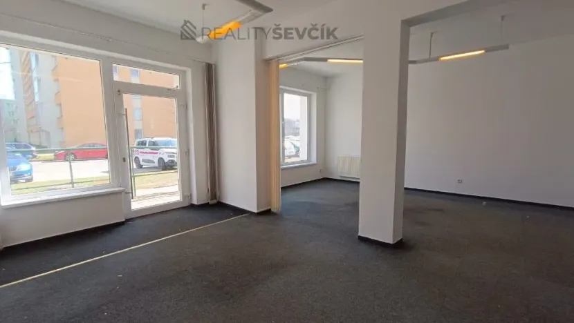Pronájem obchodního prostoru, České Budějovice - České Budějovice 2, Větrná, 53 m2