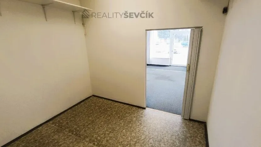 Pronájem obchodního prostoru, České Budějovice - České Budějovice 2, Větrná, 53 m2