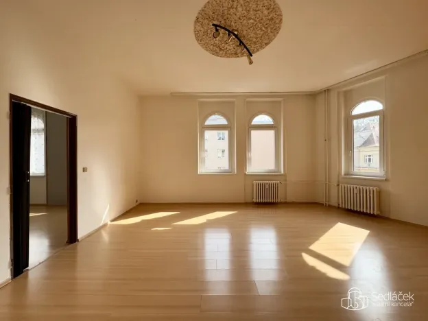 Pronájem bytu 3+1, Karlovy Vary, Foersterova, 103 m2