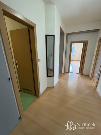 Pronájem bytu 3+1, Karlovy Vary, Foersterova, 103 m2