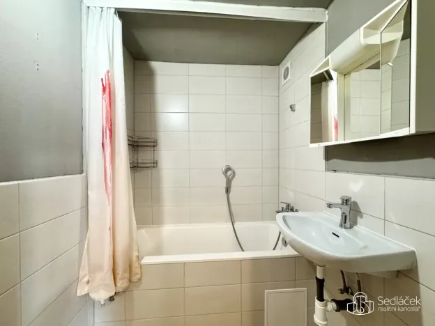 Pronájem bytu 3+1, Karlovy Vary, Foersterova, 103 m2