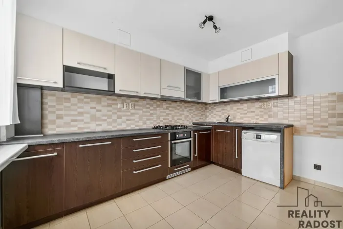 Pronájem bytu 3+1, Pardubice - Polabiny, Partyzánů, 72 m2