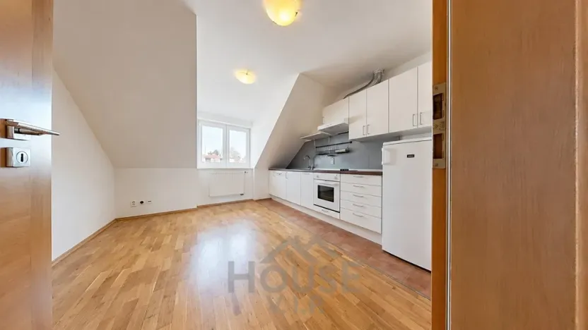 Prodej bytu 2+1, Praha - Dejvice, 57 m2