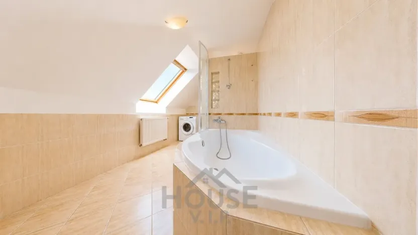 Prodej bytu 2+1, Praha - Dejvice, 57 m2