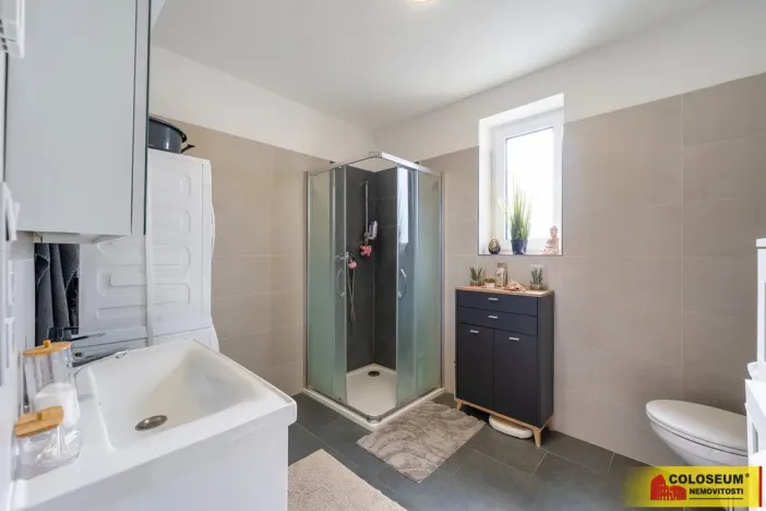 Prodej bytu 2+kk, Hrádek, 53 m2