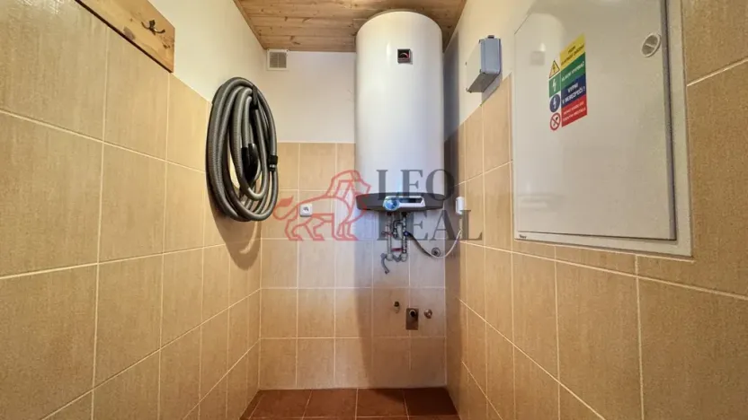 Prodej rodinného domu, Lopeník, 250 m2