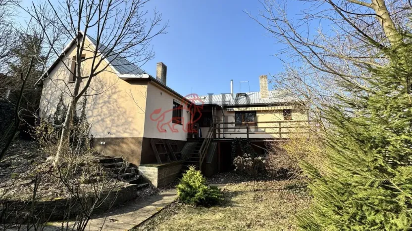 Prodej rodinného domu, Lopeník, 250 m2