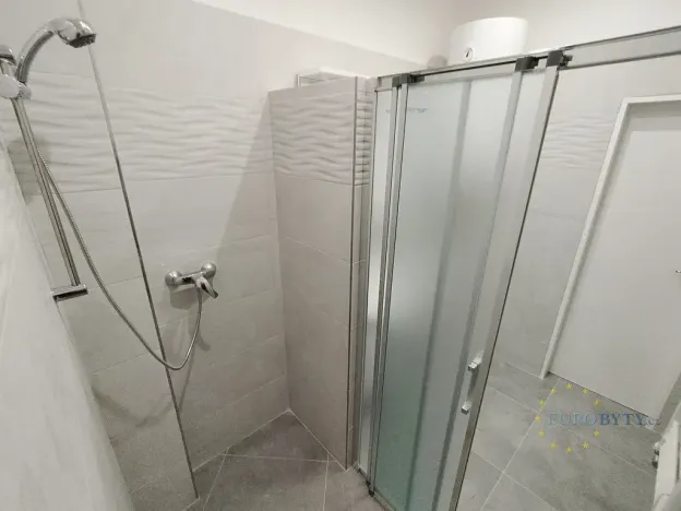 Pronájem bytu 2+kk, Praha - Holešovice, Přístavní, 46 m2