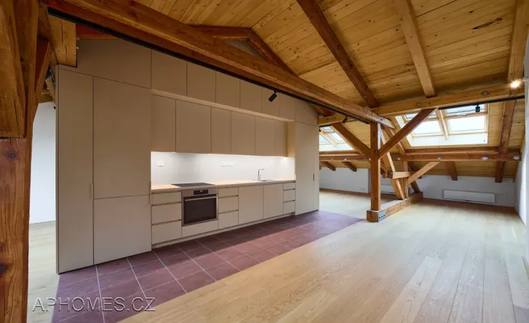 Pronájem bytu 1+kk, Praha - Nové Město, Podskalská, 97 m2