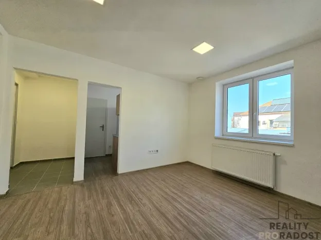 Pronájem bytu 2+1, Hodonín, Kolískova, 43 m2