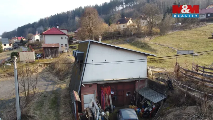 Prodej komerční nemovitosti, Plavy, 180 m2