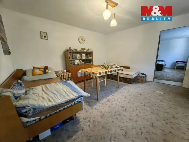 Prodej rodinného domu, Okřesaneč, 243 m2