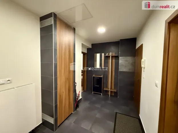 Pronájem bytu 2+1, Mariánské Lázně, Hlavní třída, 73 m2